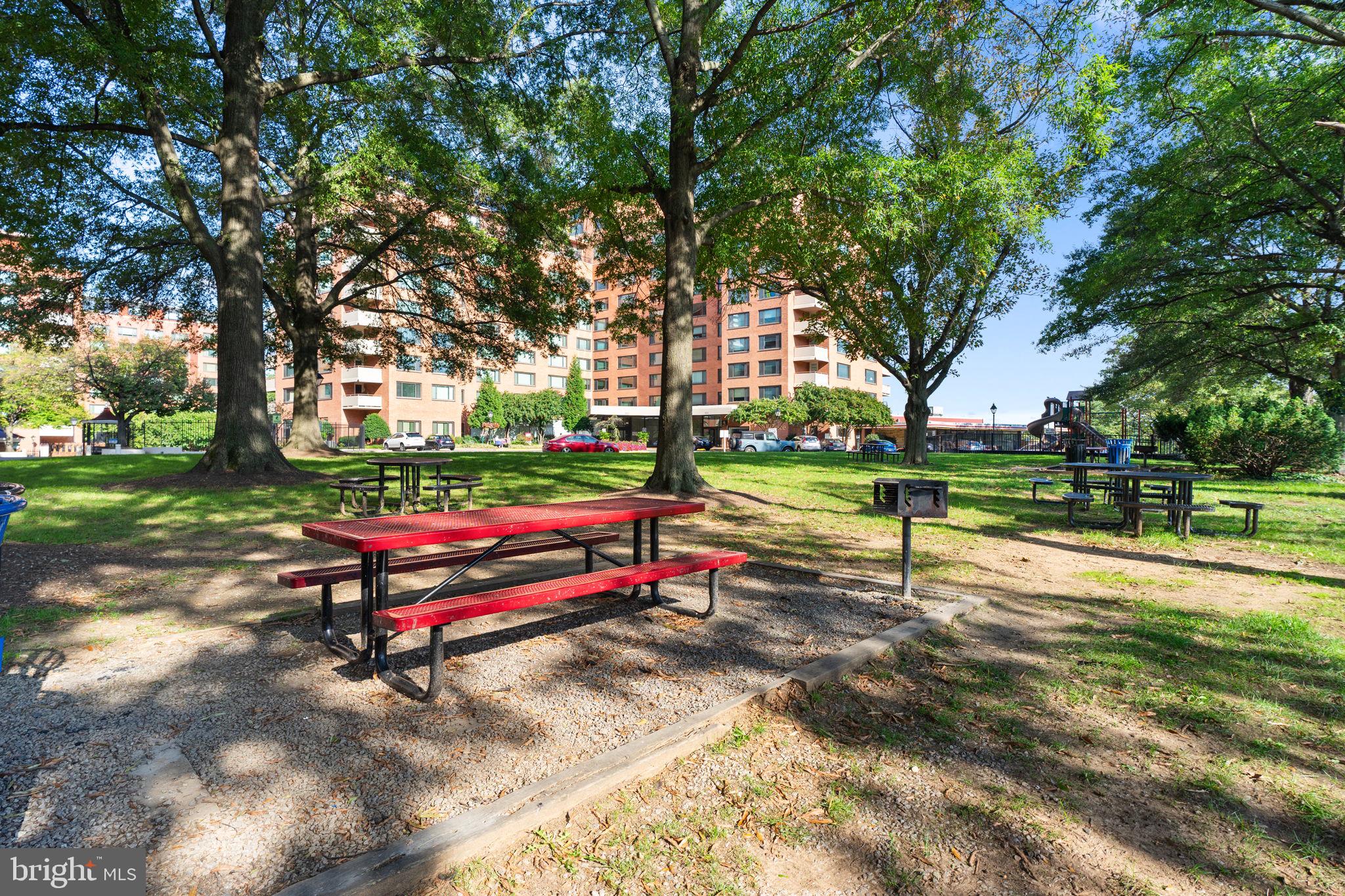 1111 ARLINGTON BOULEVARD 822