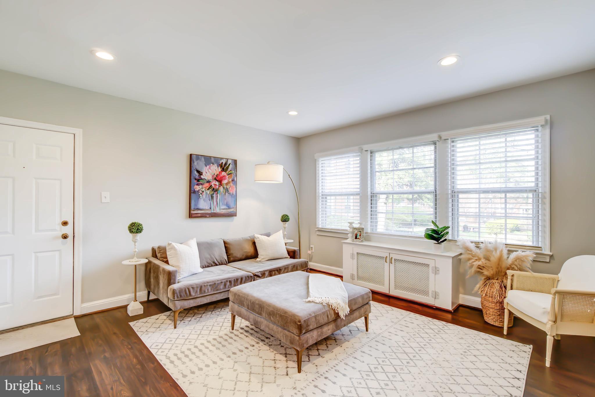 1804 W ABINGDON DRIVE 101