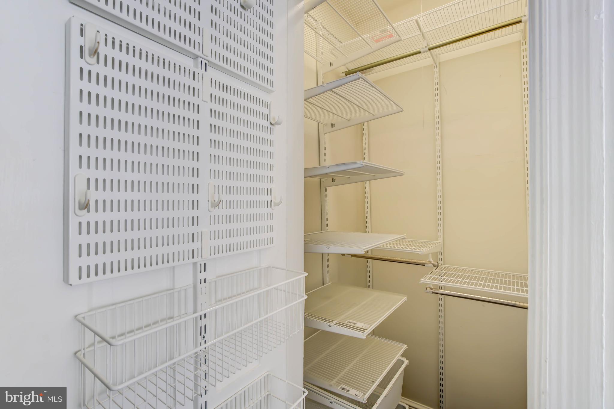 1804 W ABINGDON DRIVE 101