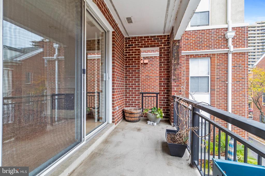 621 N SAINT ASAPH STREET 204