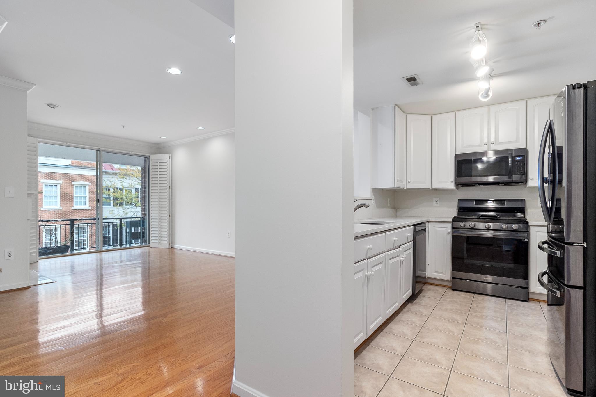 621 N SAINT ASAPH STREET 204