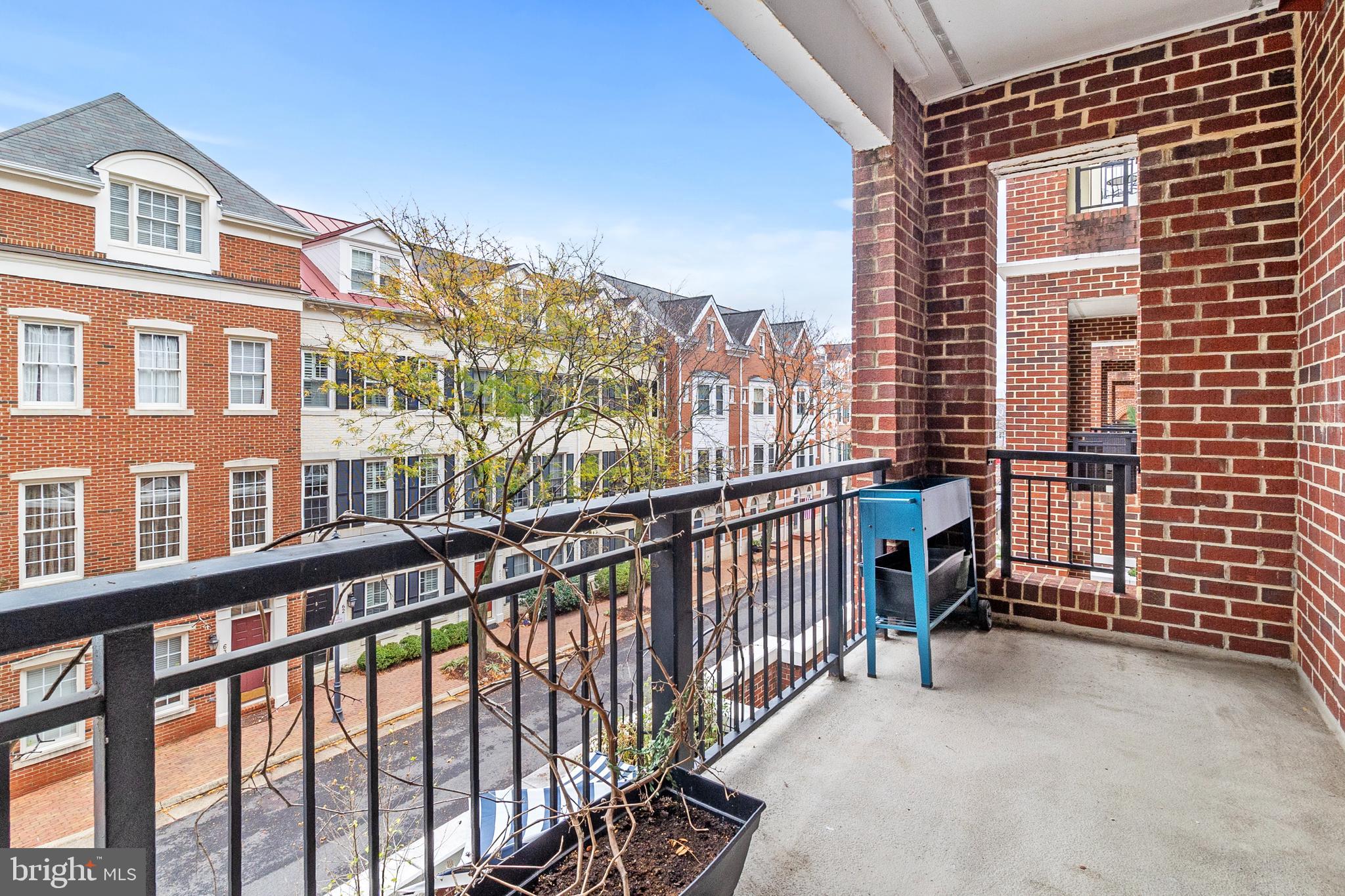 621 N SAINT ASAPH STREET 204