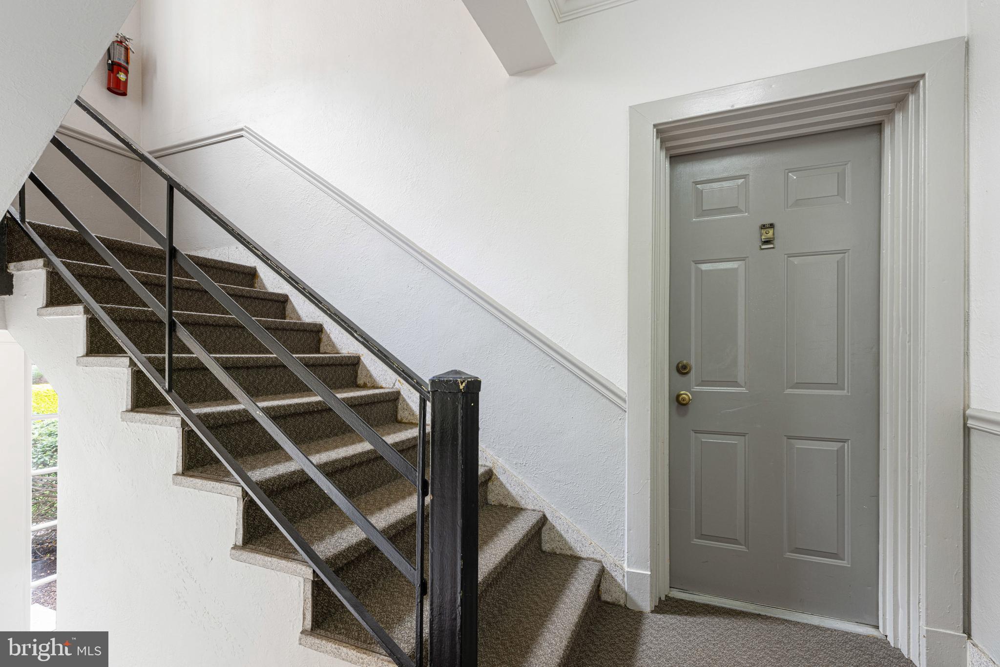 1804 W ABINGDON DRIVE 101