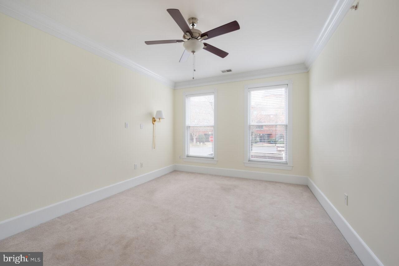 910 POWHATAN STREET 103N