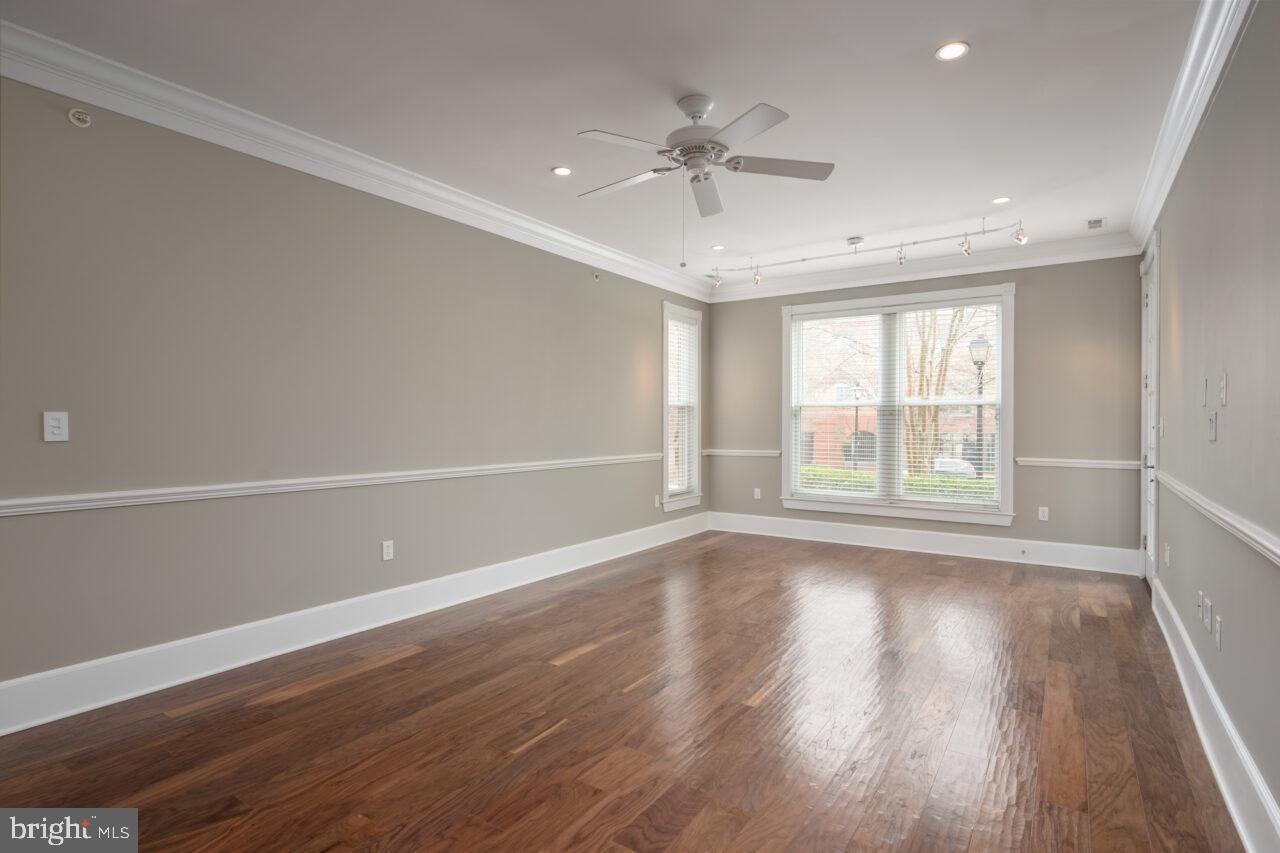 910 POWHATAN STREET 103N