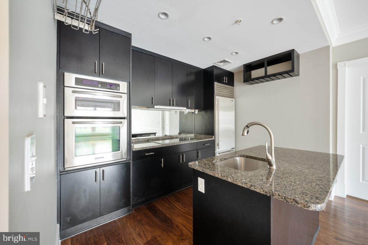 910 POWHATAN STREET 103N