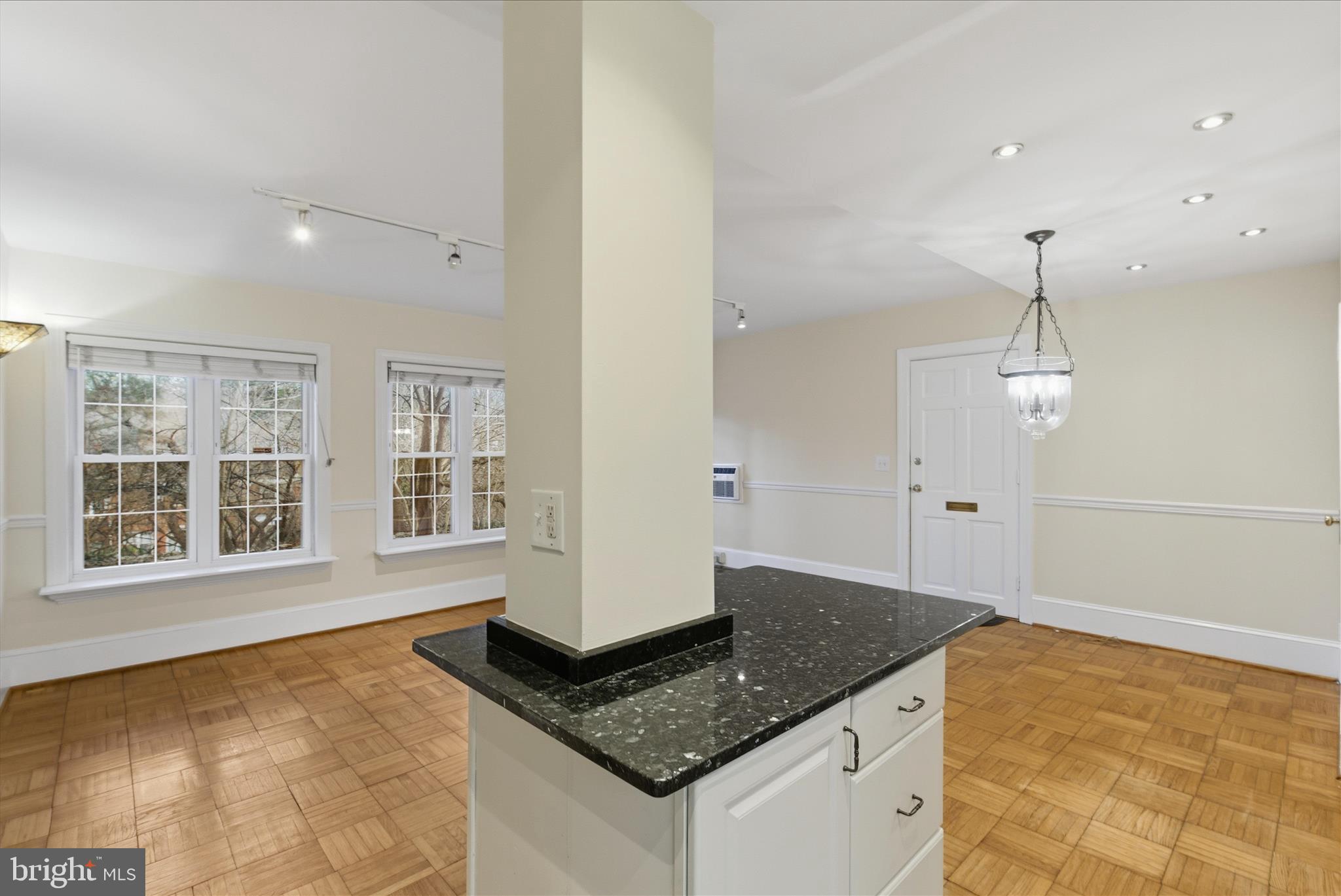 3225 RAVENSWORTH PLACE