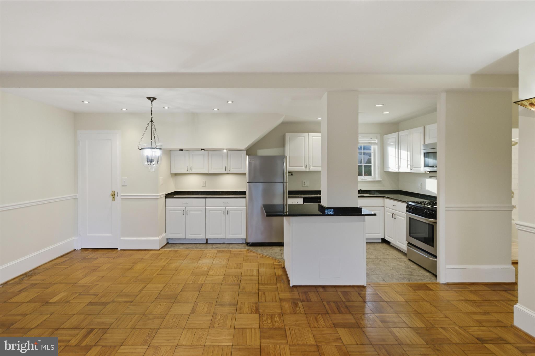 3225 RAVENSWORTH PLACE