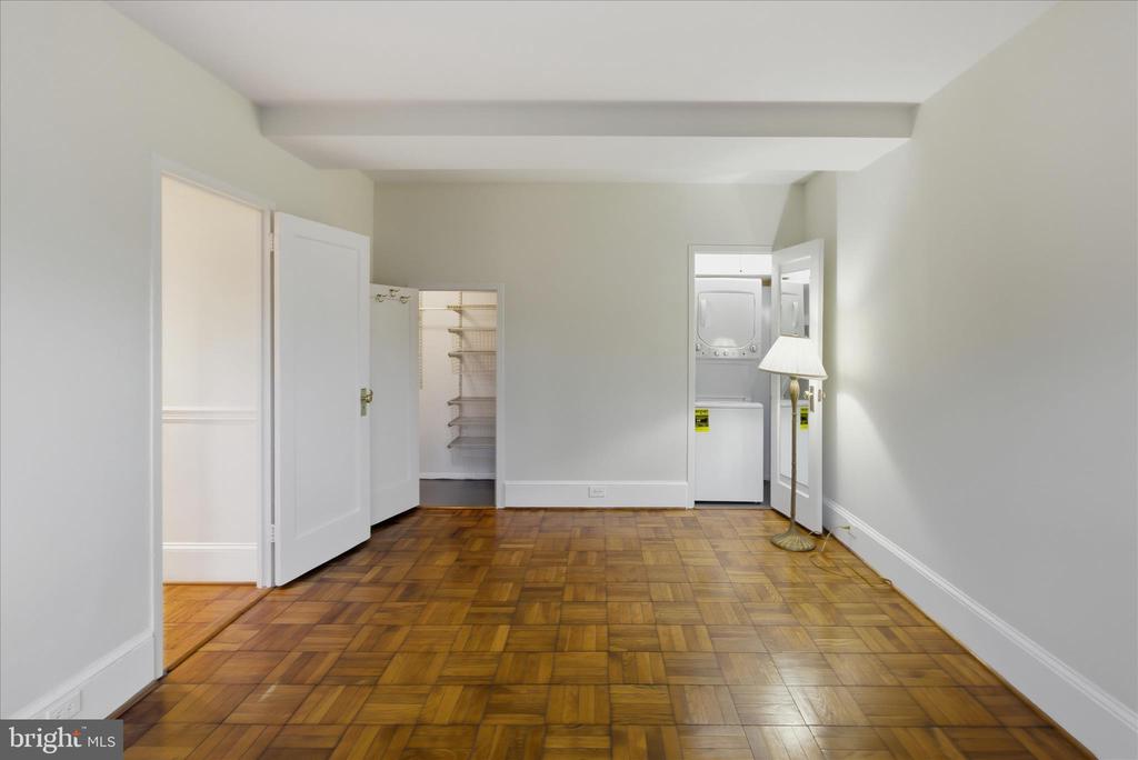 3225 RAVENSWORTH PLACE
