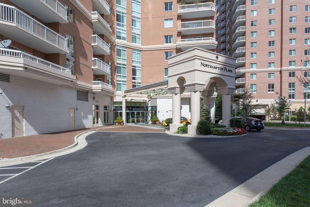 3101 N HAMPTON DRIVE 403