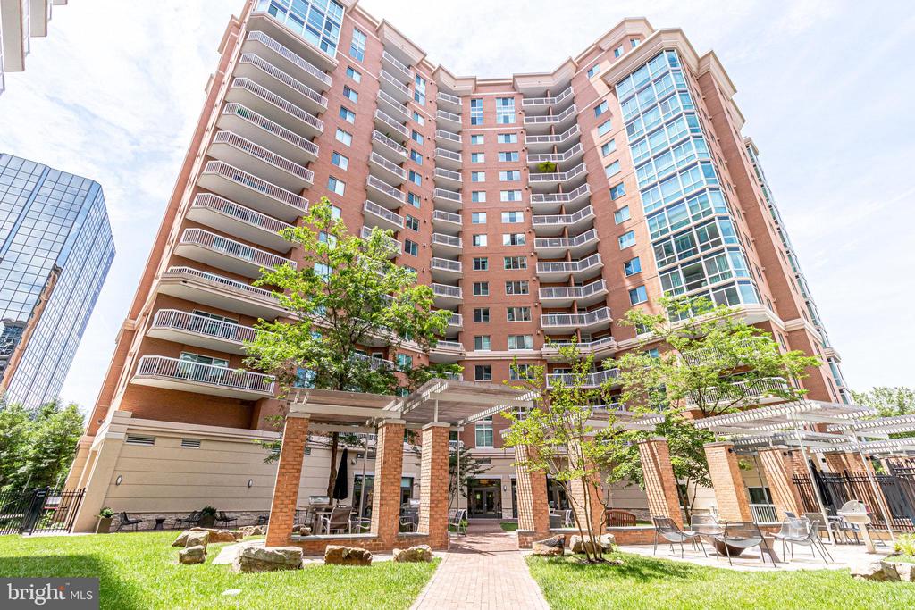 3101 N HAMPTON DRIVE 403