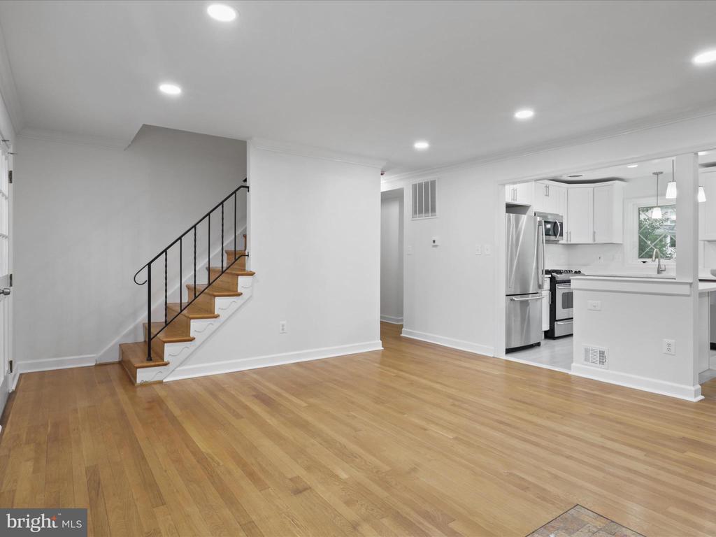 7731 MARTHAS LANE