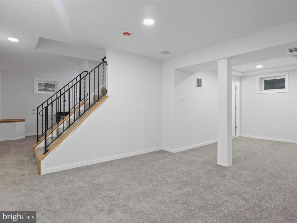 7731 MARTHAS LANE