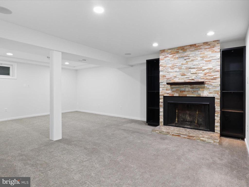 7731 MARTHAS LANE