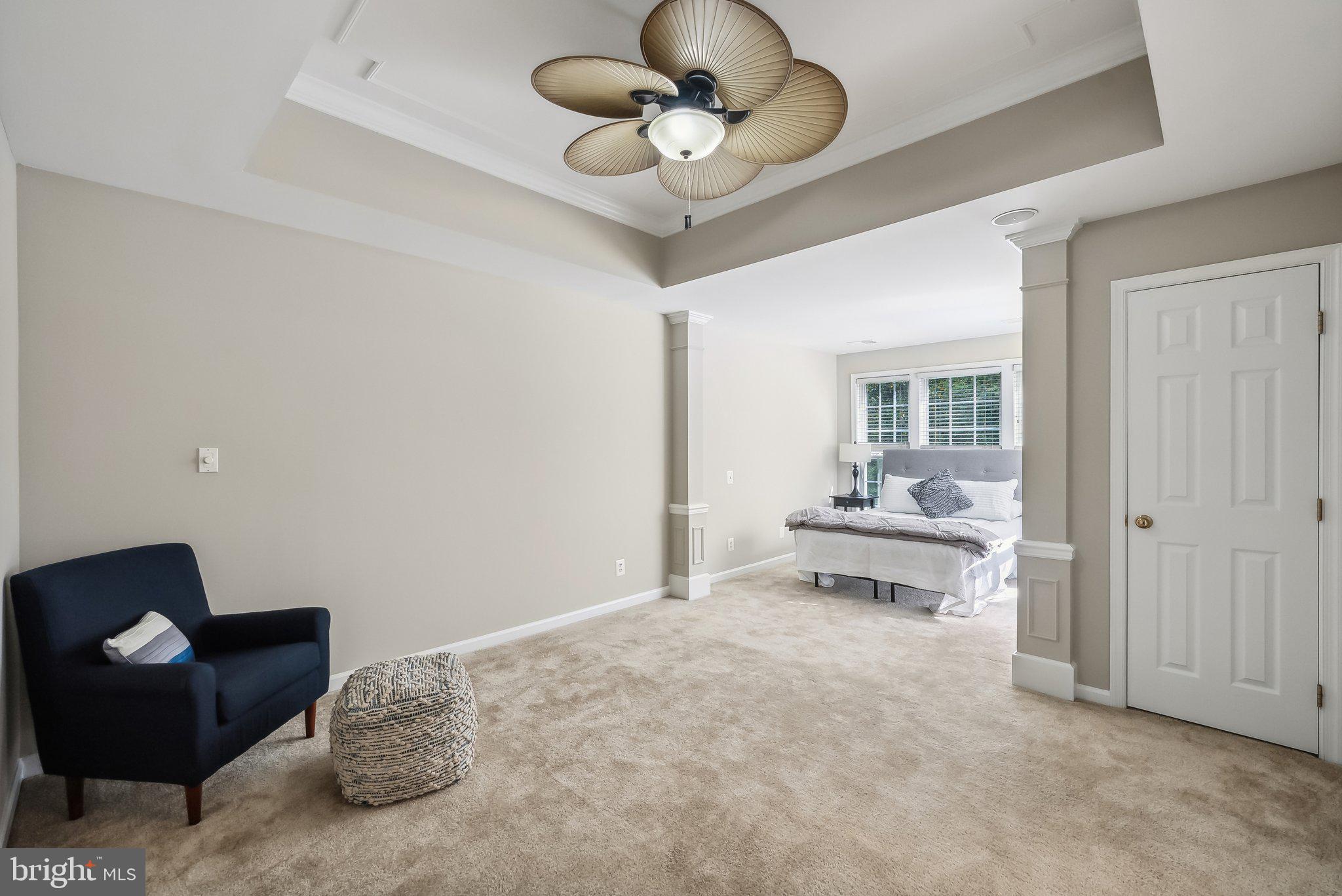 5433 SUMMER LEAF LANE