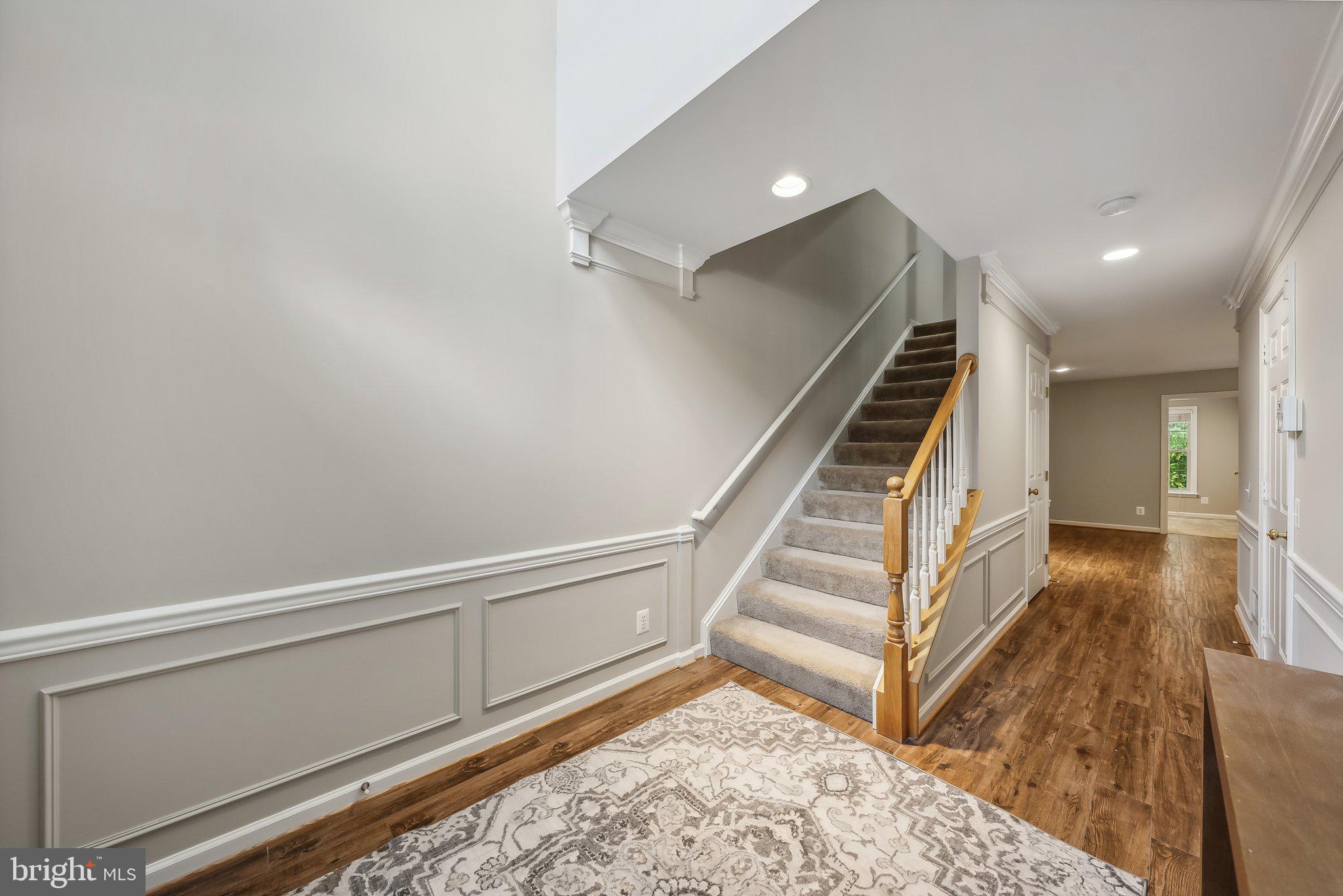 5433 SUMMER LEAF LANE