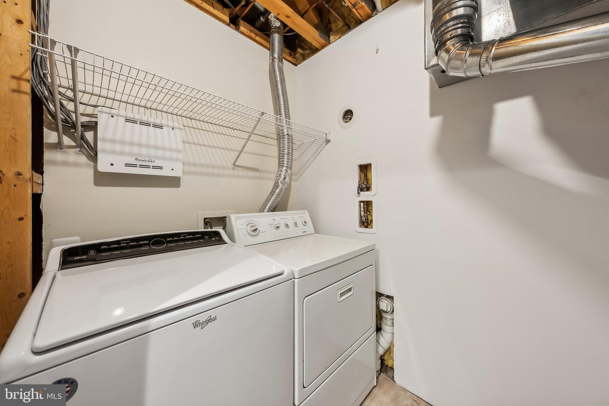 5433 SUMMER LEAF LANE