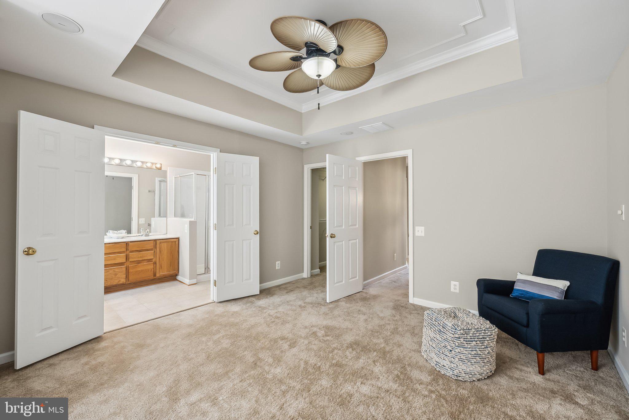 5433 SUMMER LEAF LANE