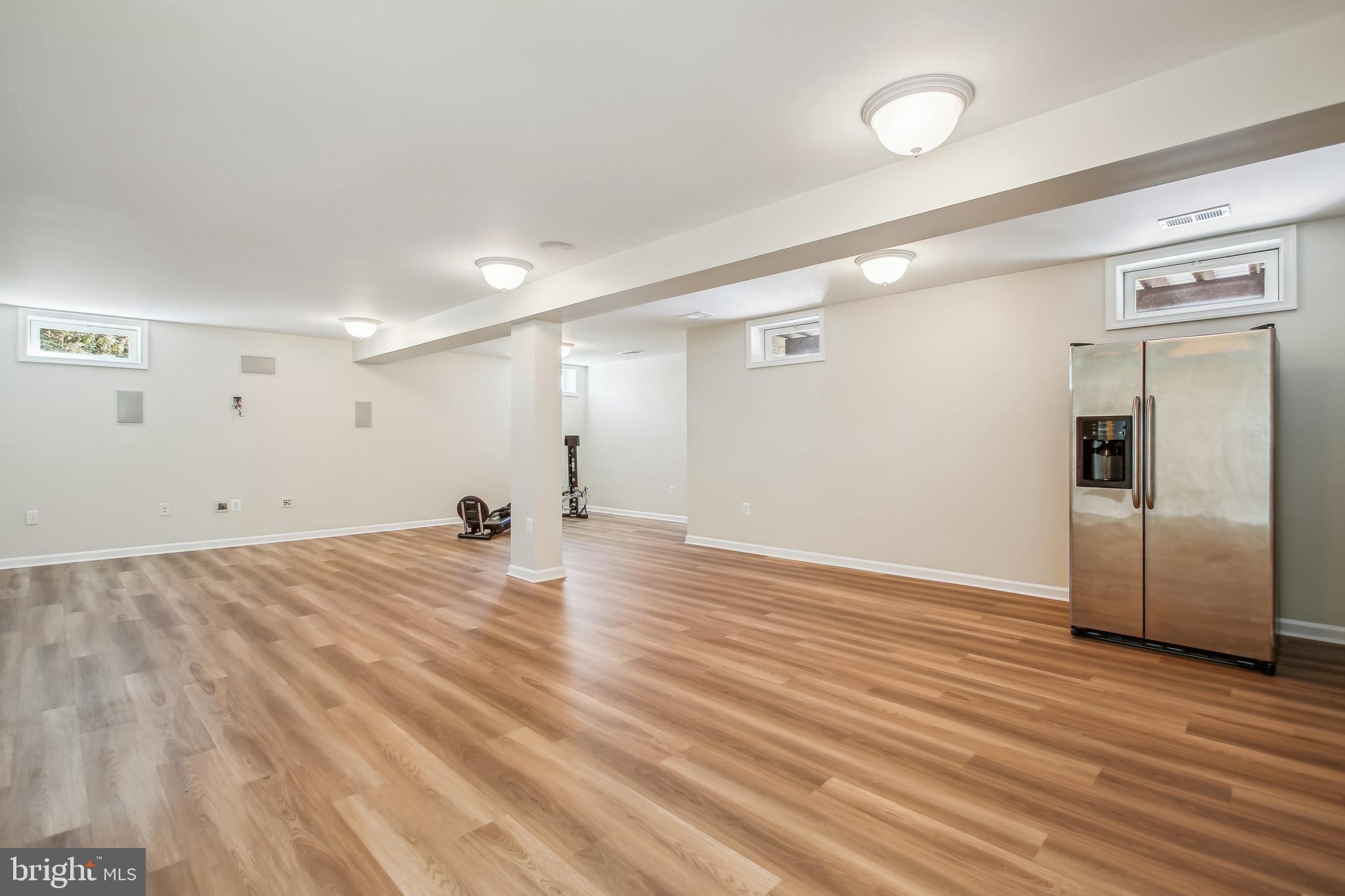 5005 HALLEY FARM COURT