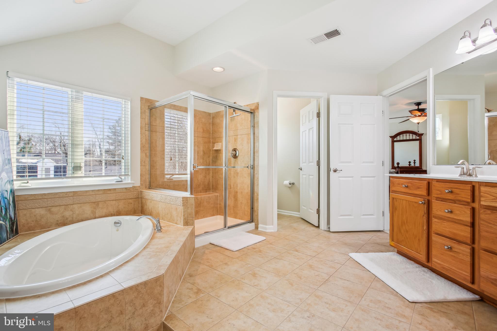 5005 HALLEY FARM COURT