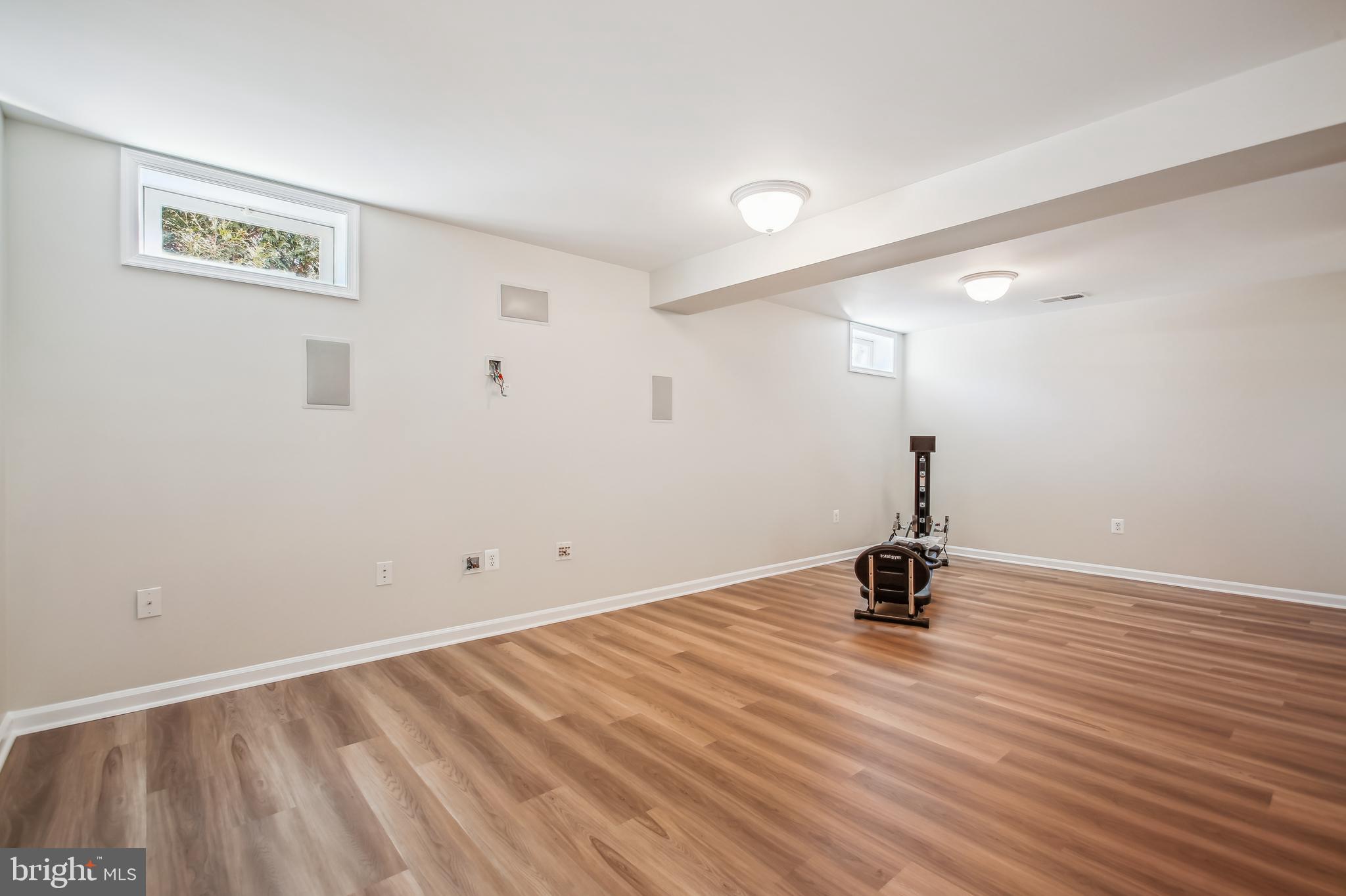 5005 HALLEY FARM COURT