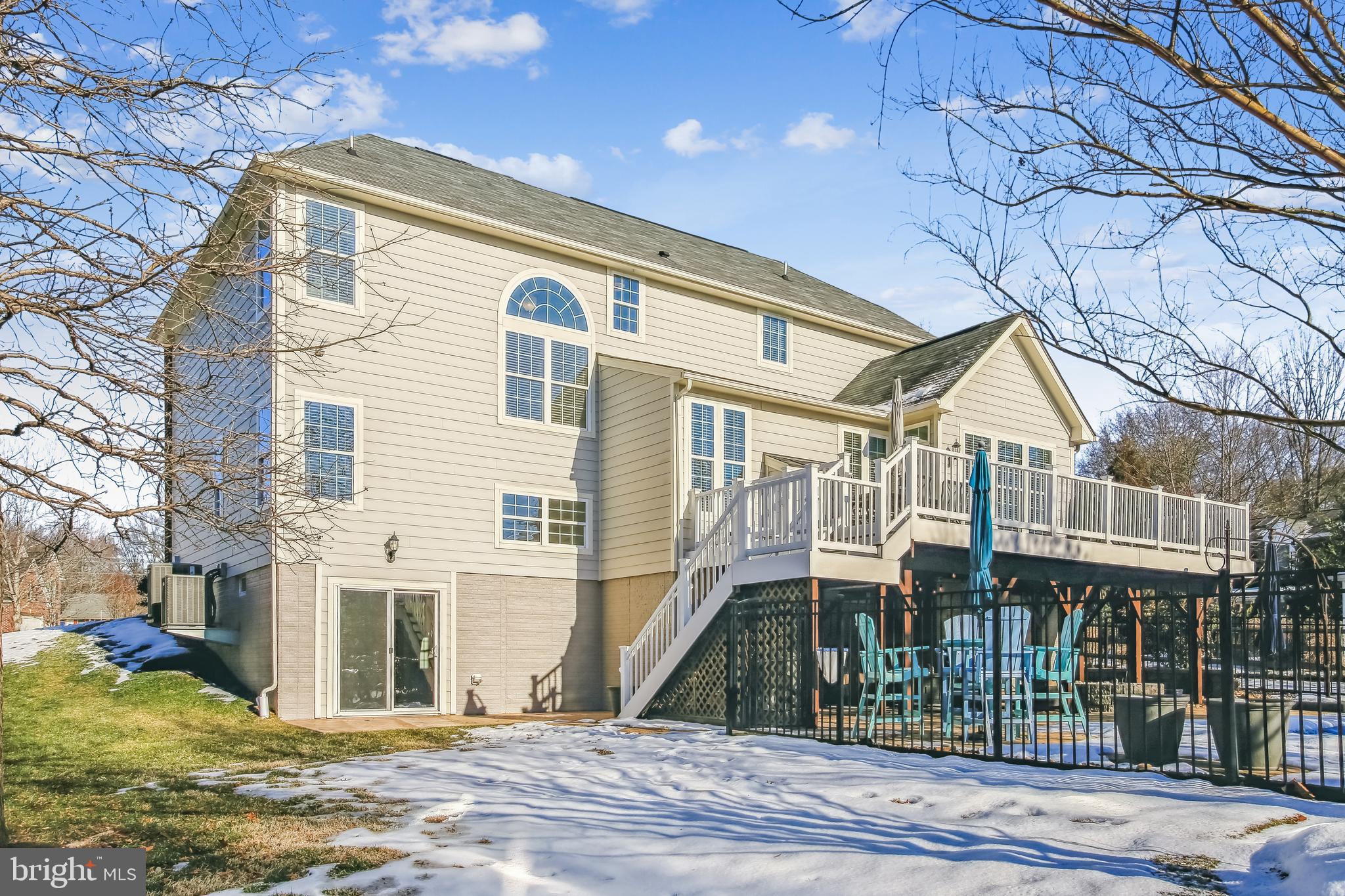 5005 HALLEY FARM COURT