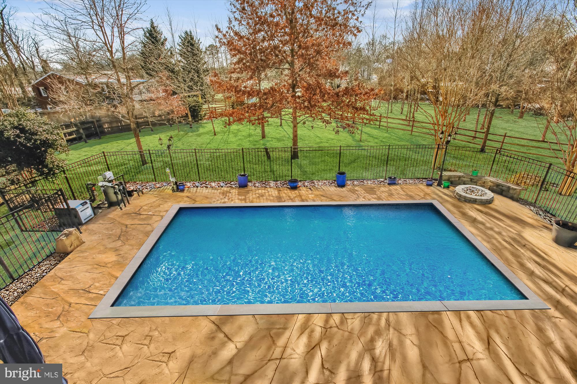 5005 HALLEY FARM COURT