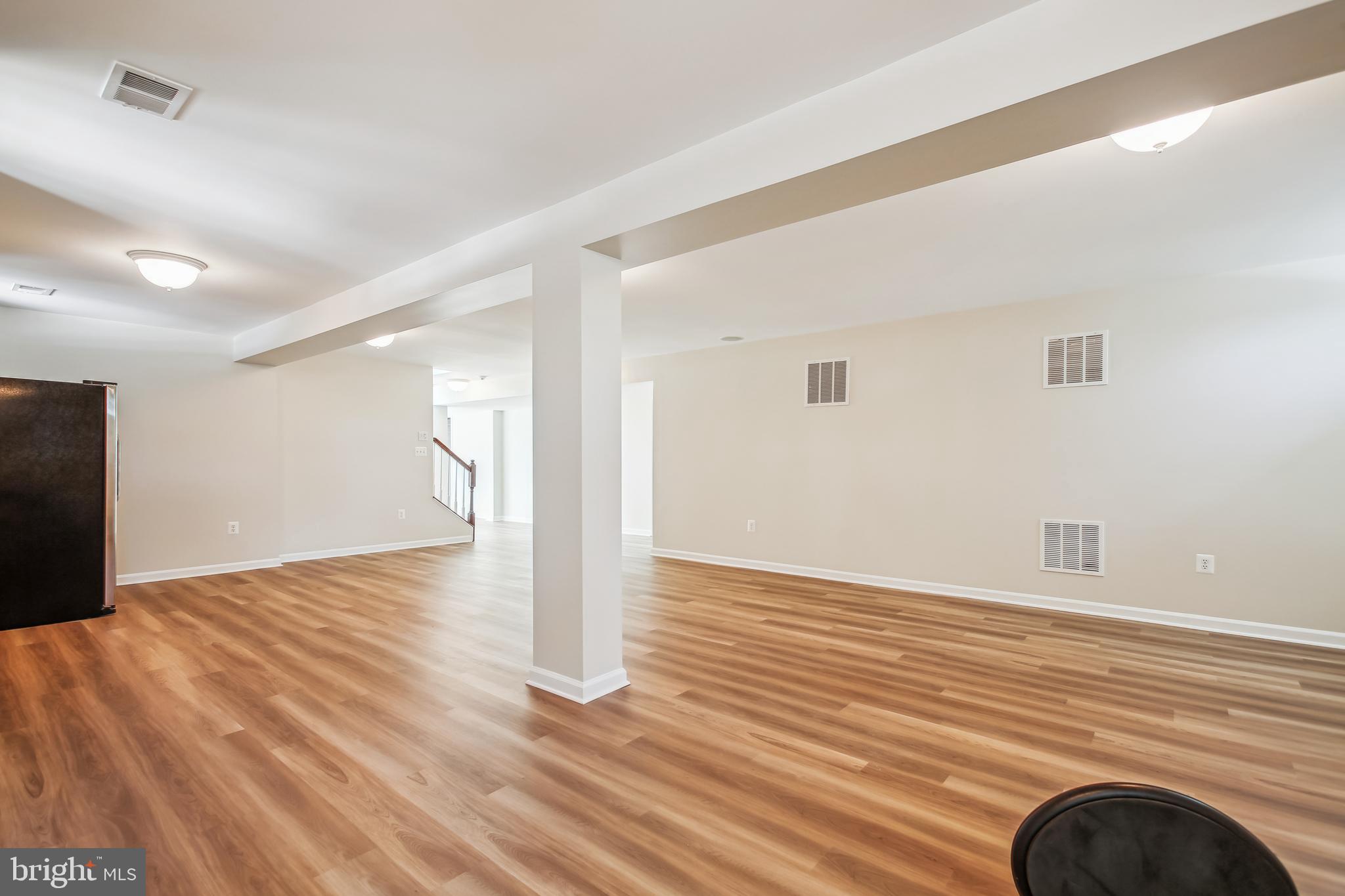 5005 HALLEY FARM COURT