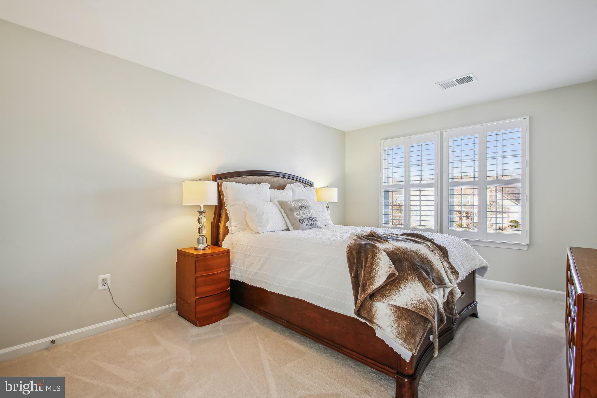 5005 HALLEY FARM COURT