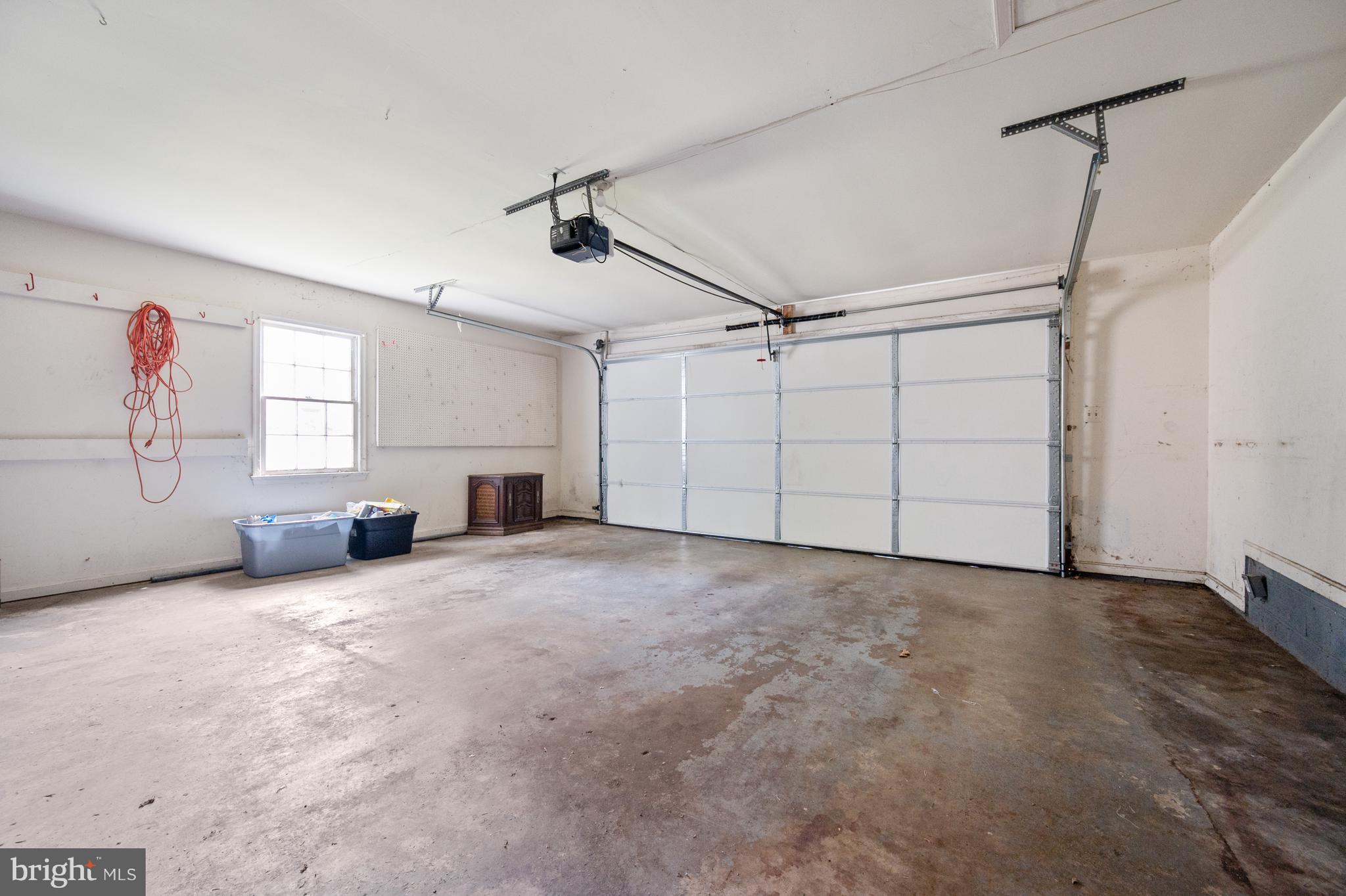 6303 SHIPLETT BOULEVARD