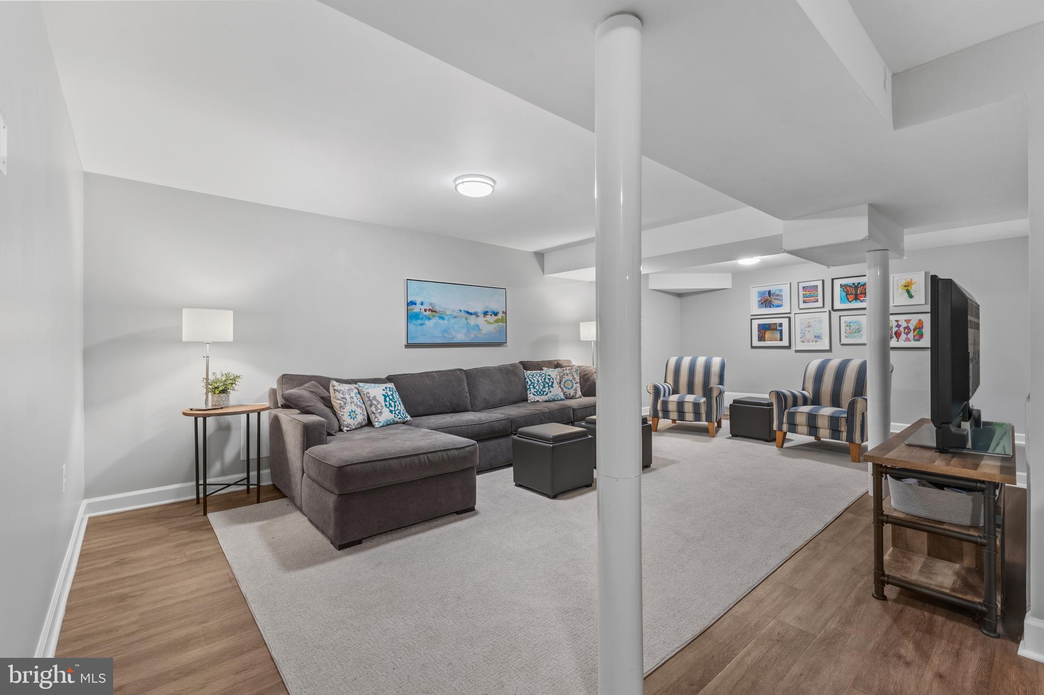 3719 CARRIAGE HOUSE COURT