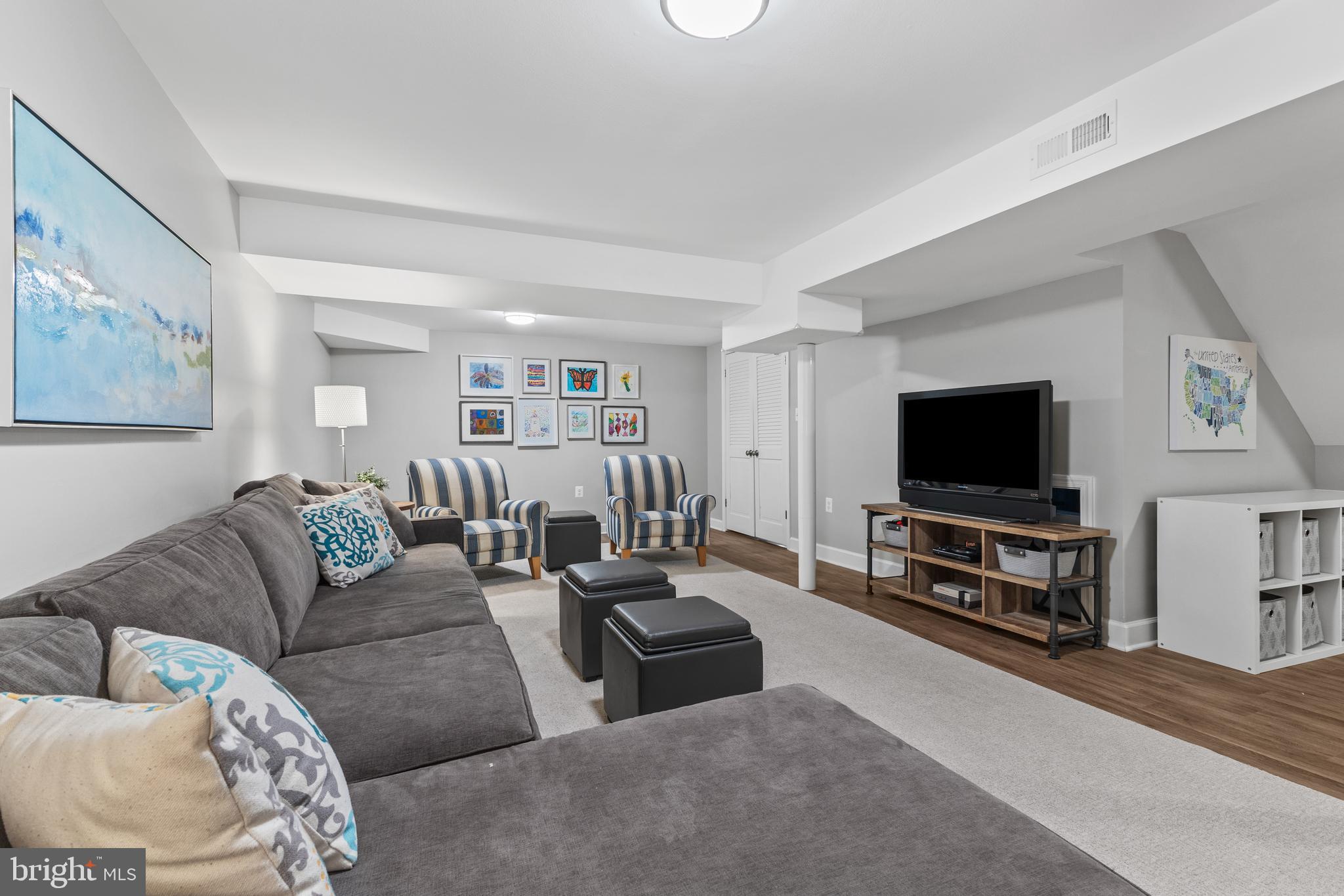 3719 CARRIAGE HOUSE COURT