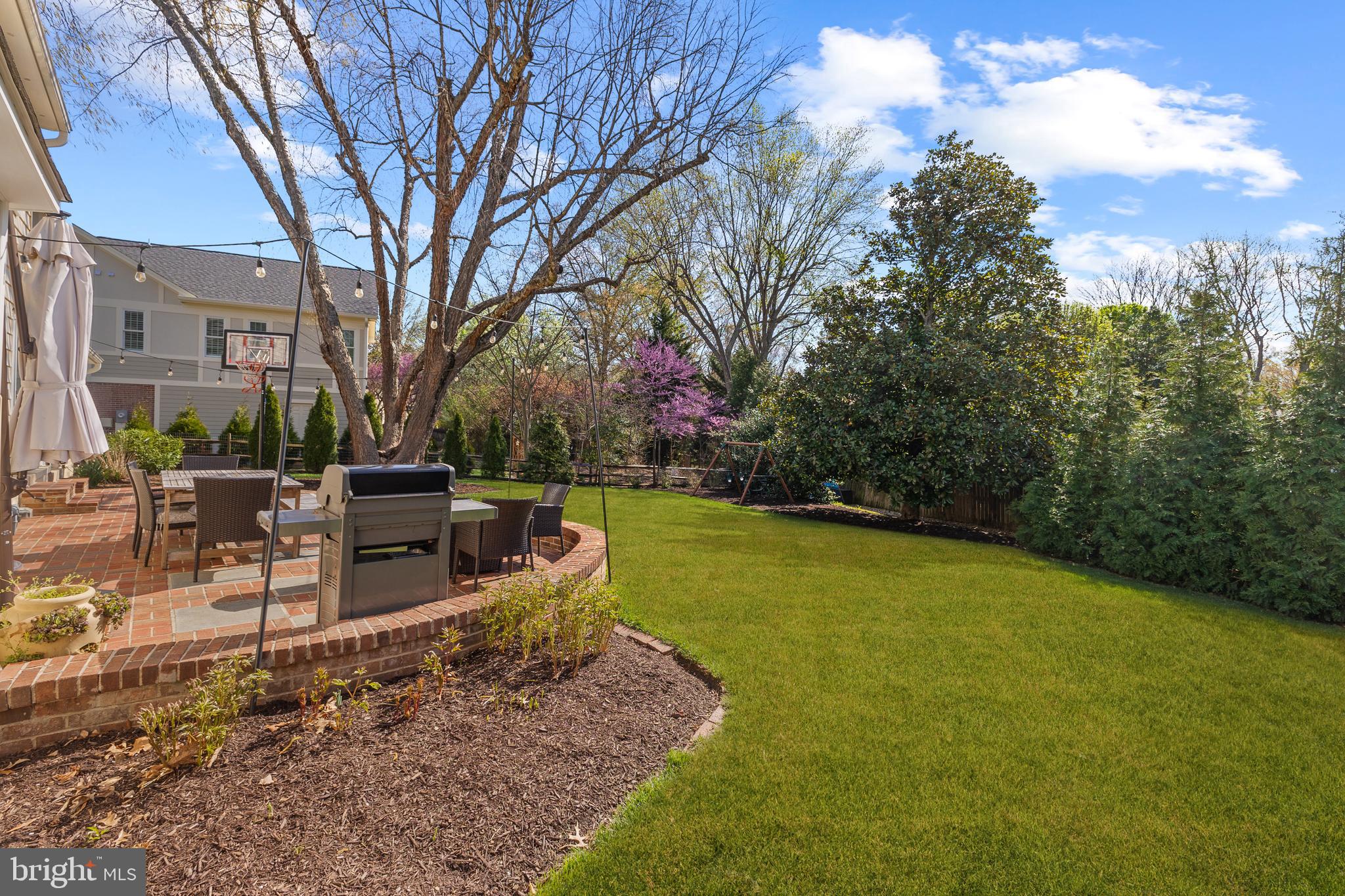 3719 CARRIAGE HOUSE COURT