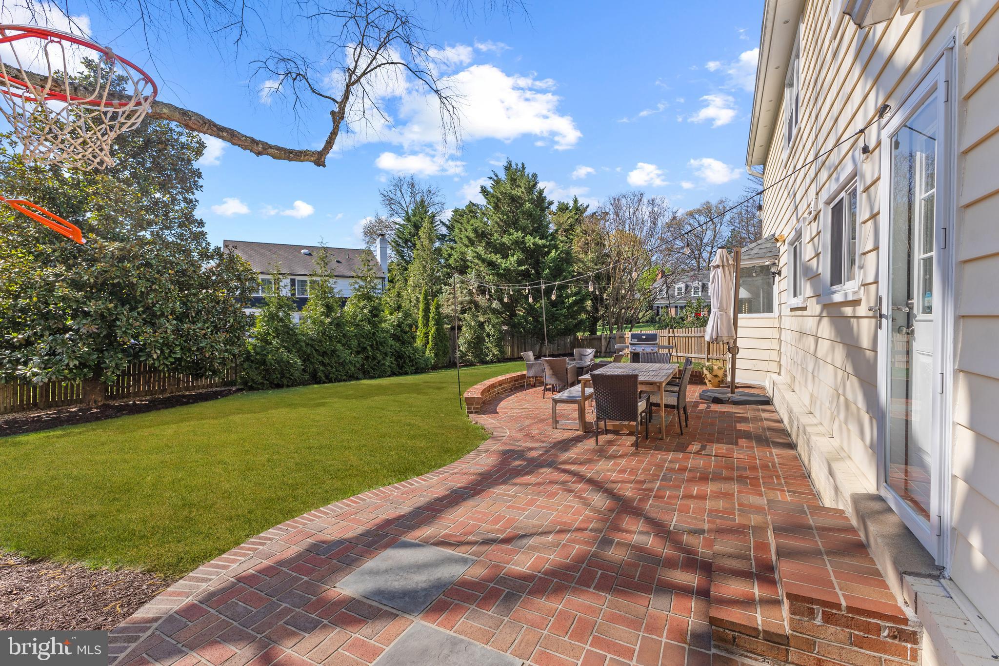 3719 CARRIAGE HOUSE COURT