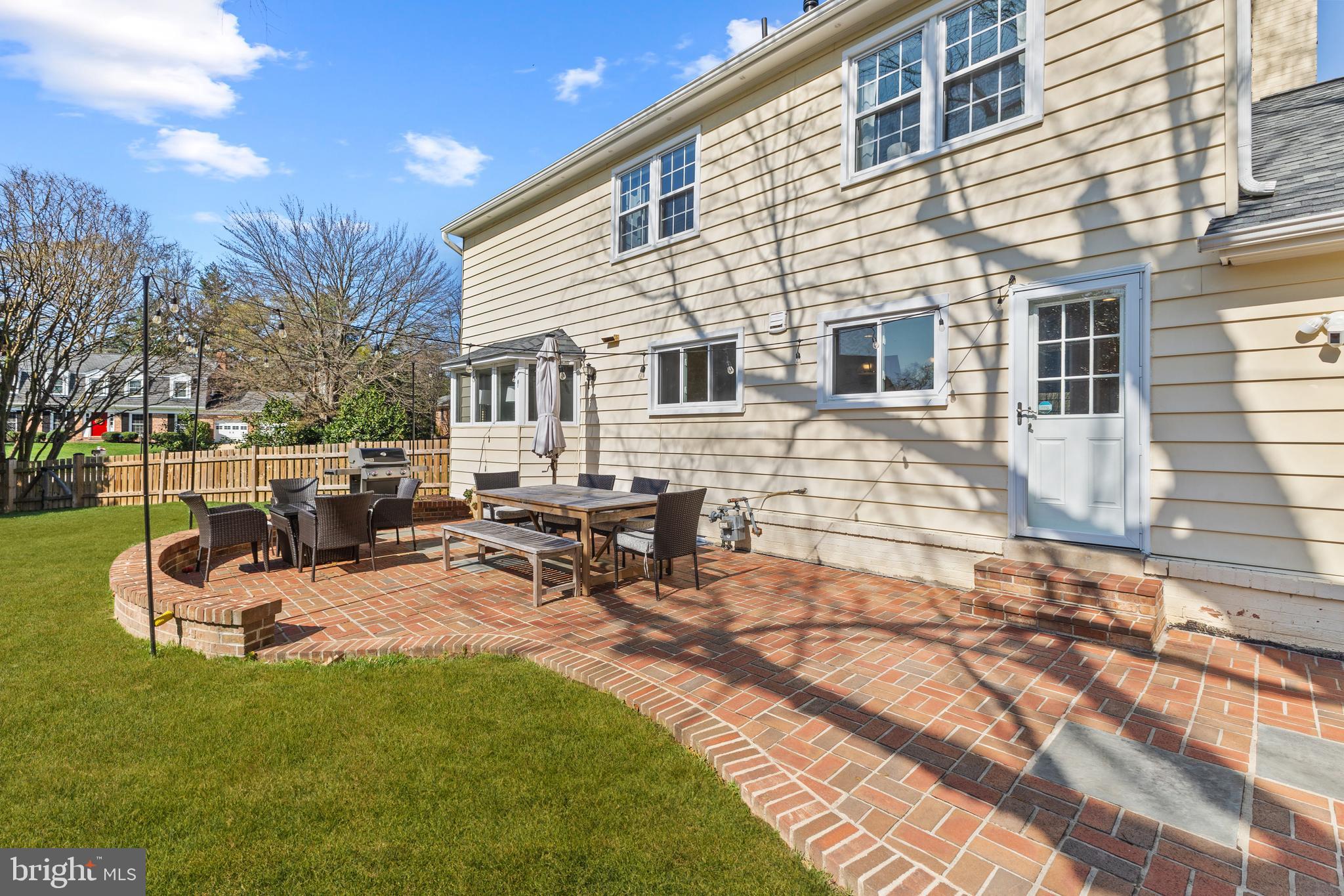 3719 CARRIAGE HOUSE COURT