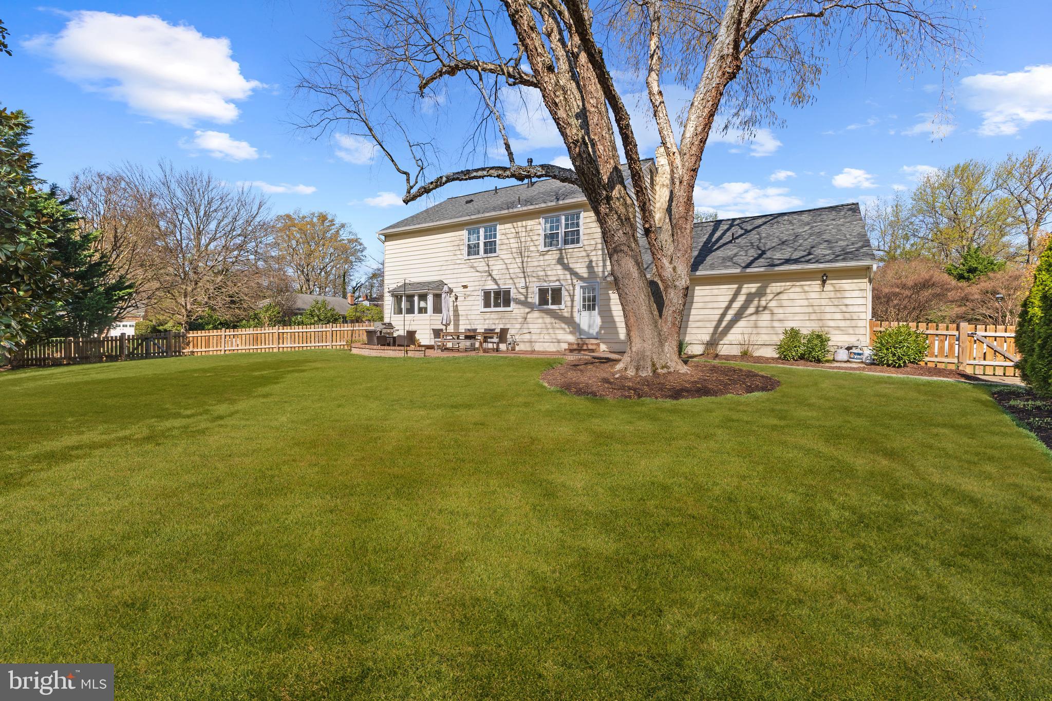 3719 CARRIAGE HOUSE COURT