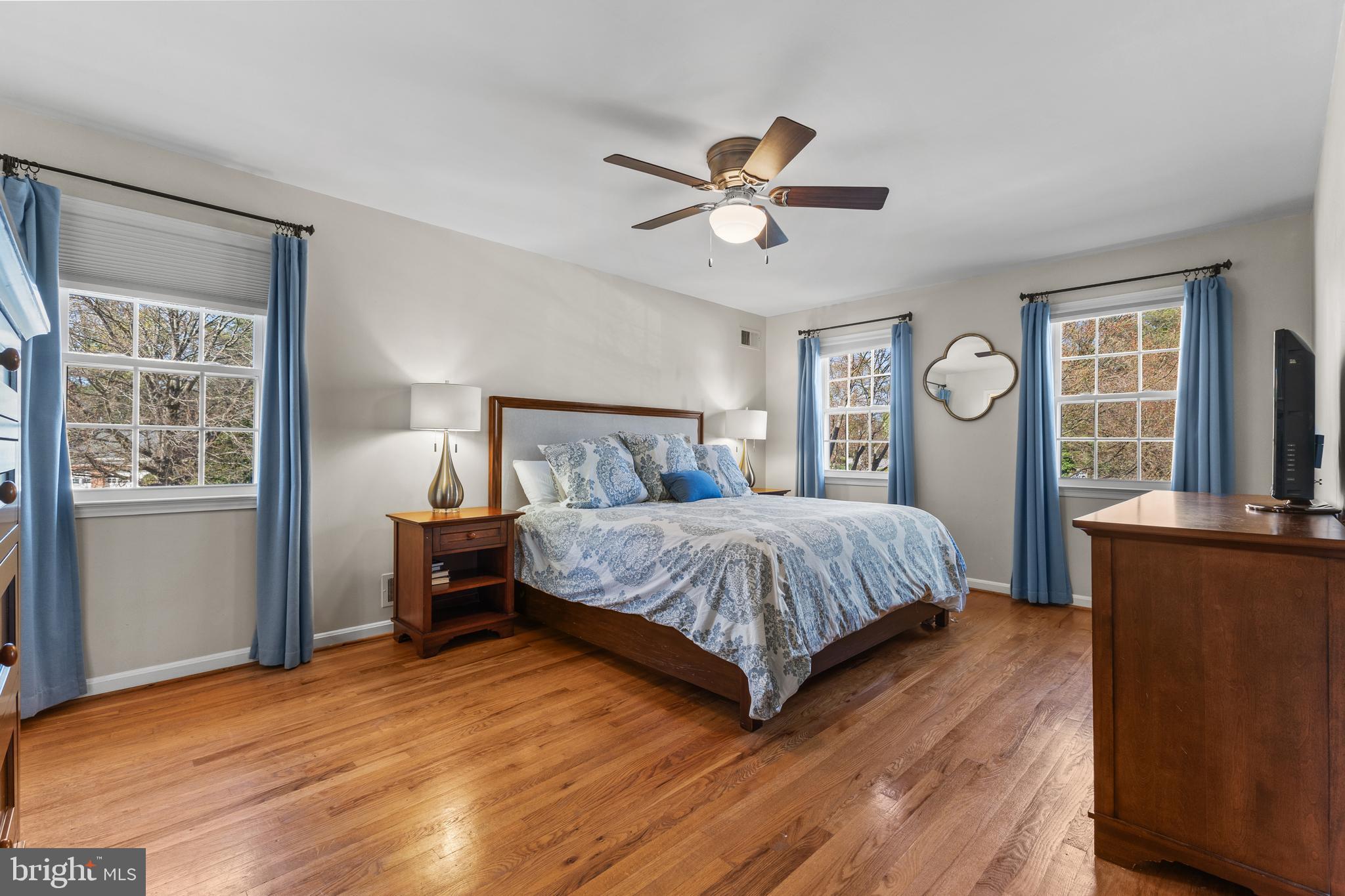 3719 CARRIAGE HOUSE COURT