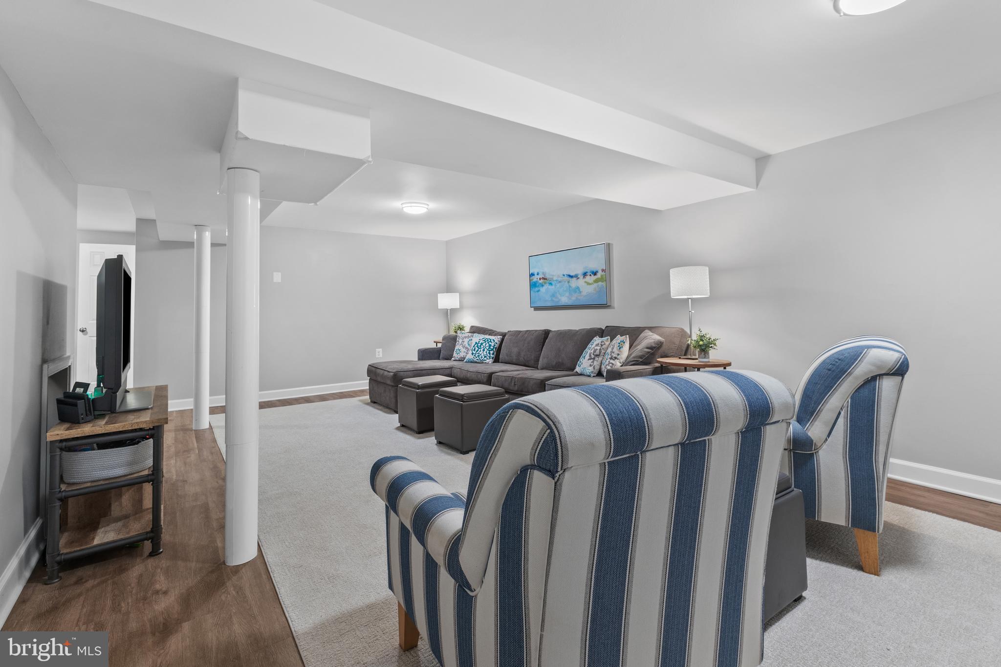 3719 CARRIAGE HOUSE COURT