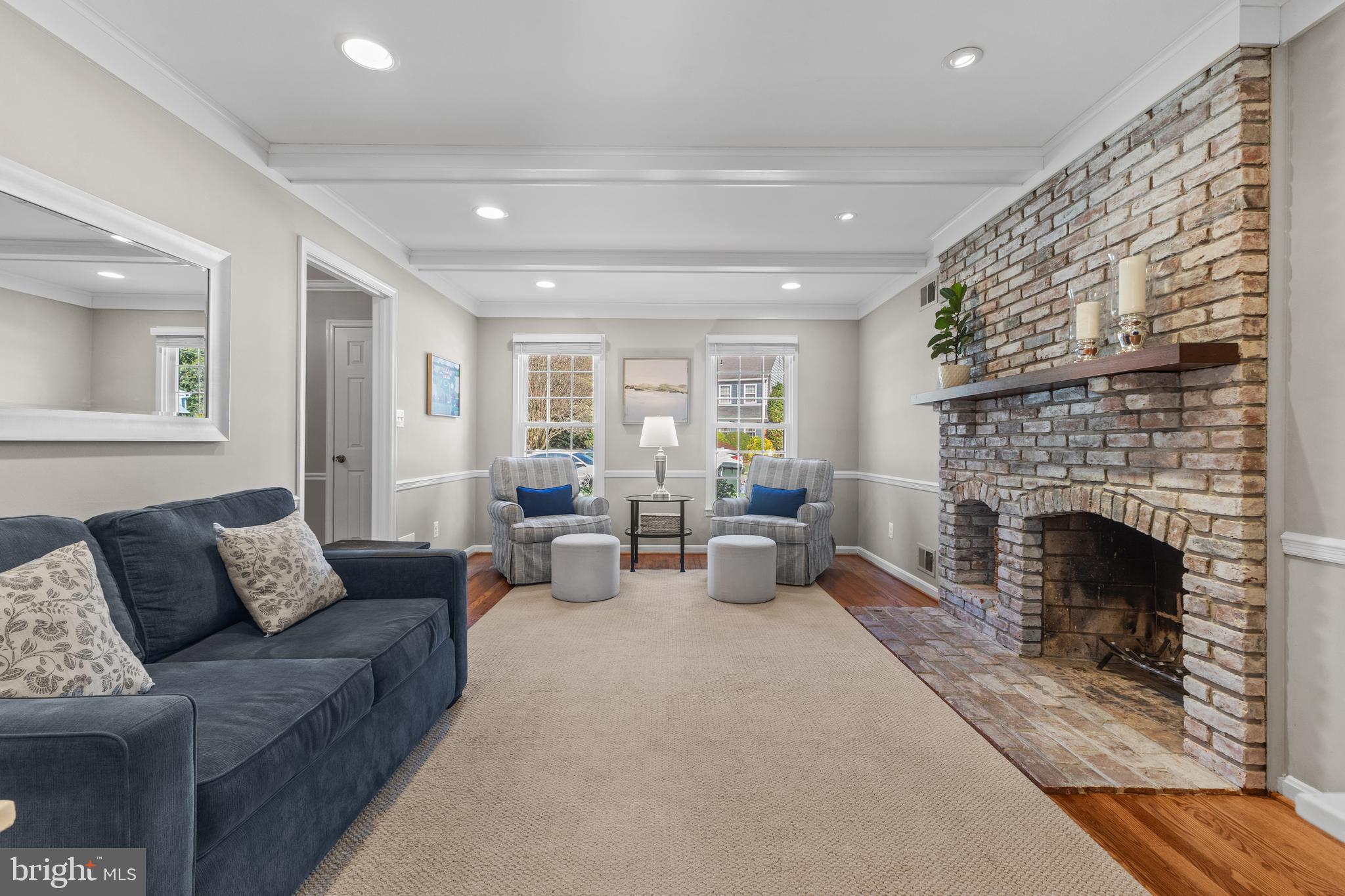 3719 CARRIAGE HOUSE COURT