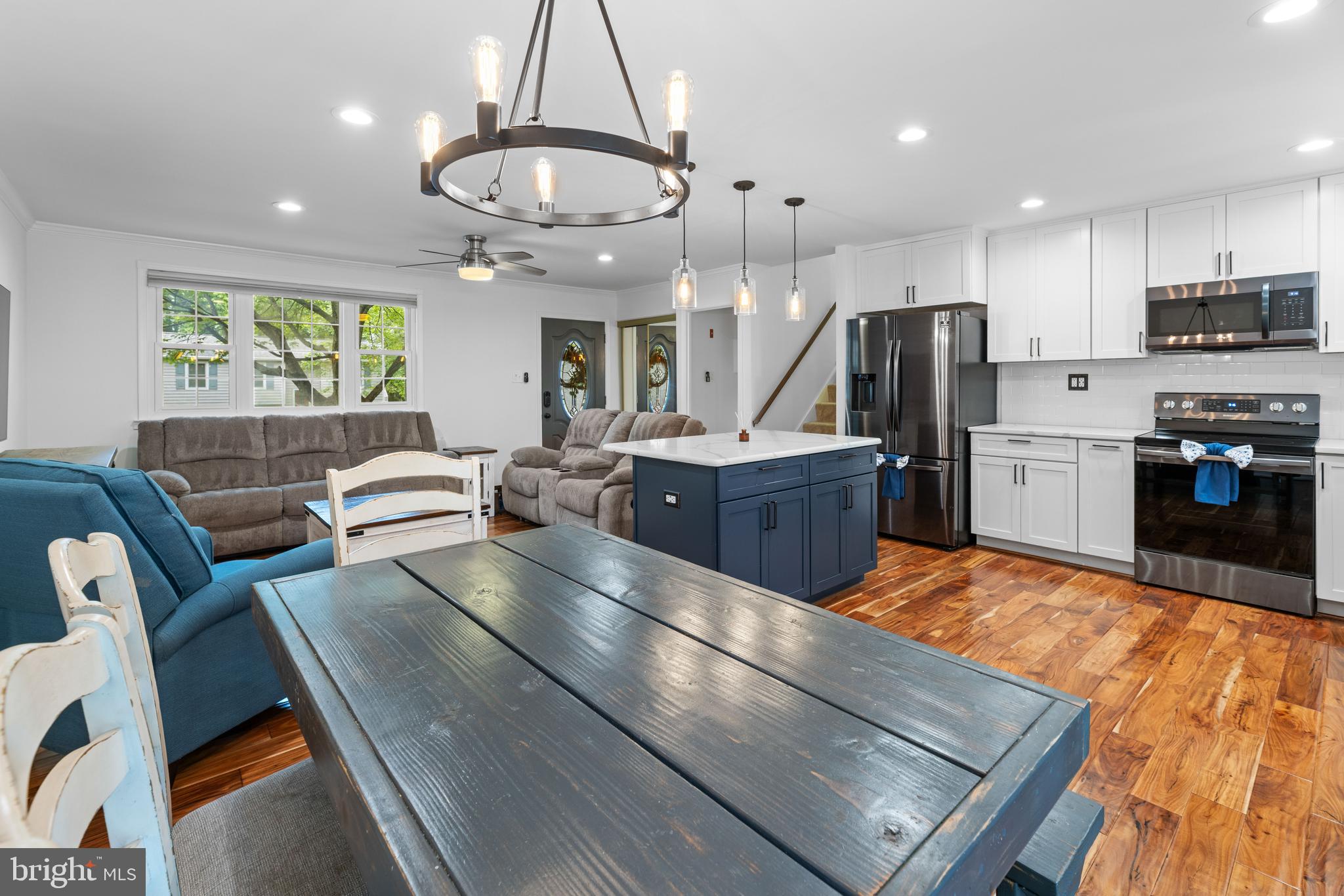 9761 TURNBUCKLE DRIVE