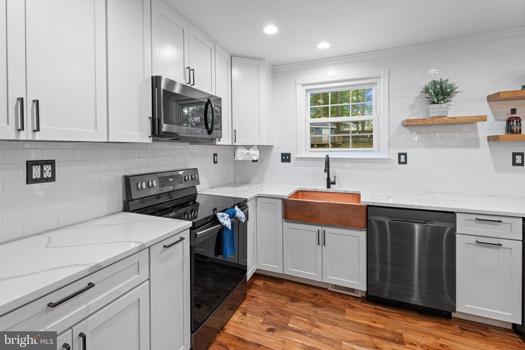 9761 TURNBUCKLE DRIVE