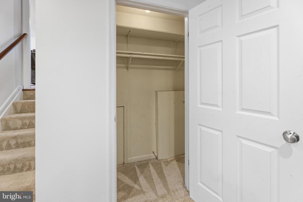 9761 TURNBUCKLE DRIVE