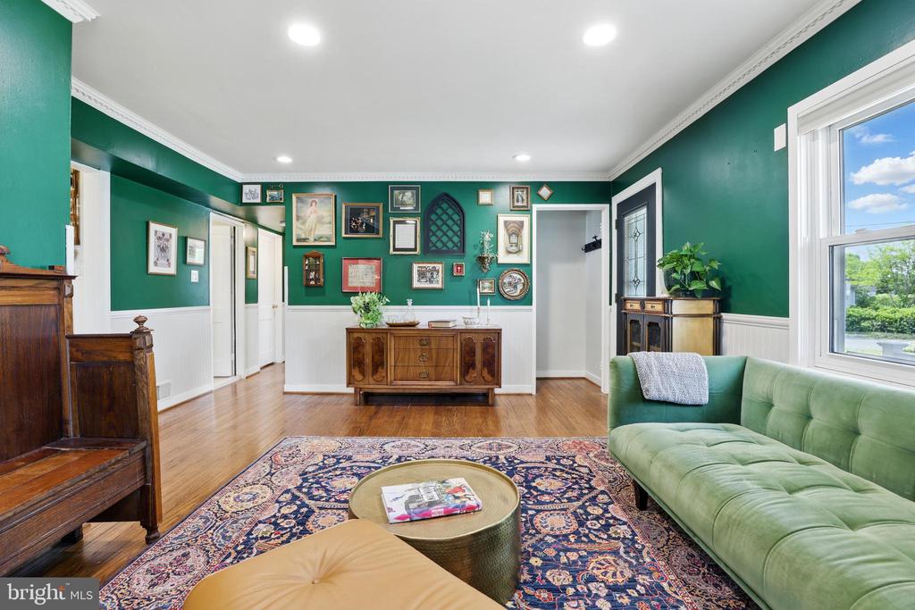 6111 BANGOR DRIVE