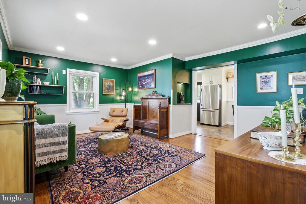 6111 BANGOR DRIVE