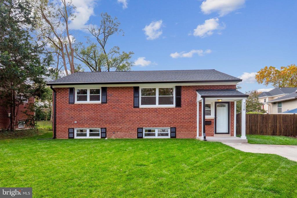 7118 KERR DRIVE