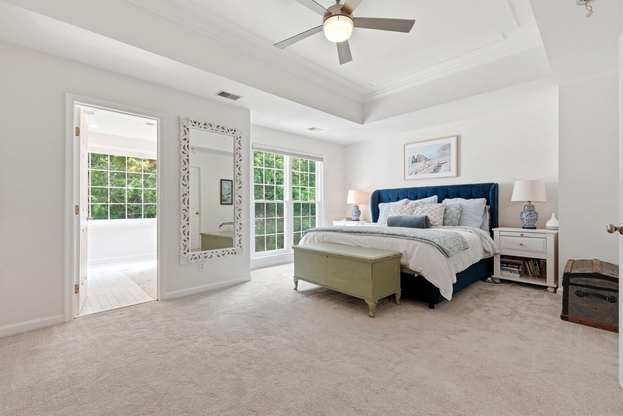 5439 SUMMER LEAF LANE