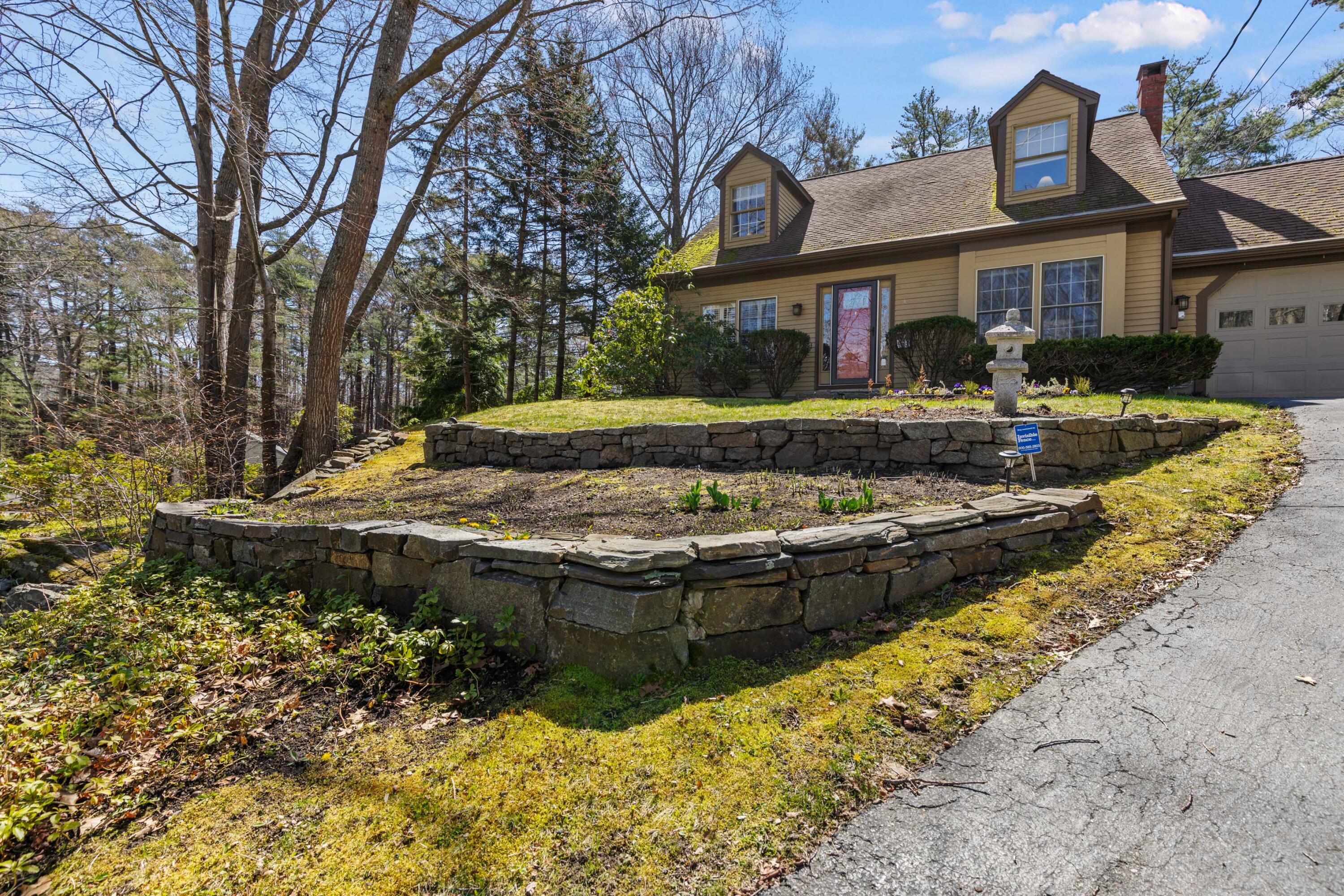 14 Olde Fort Road