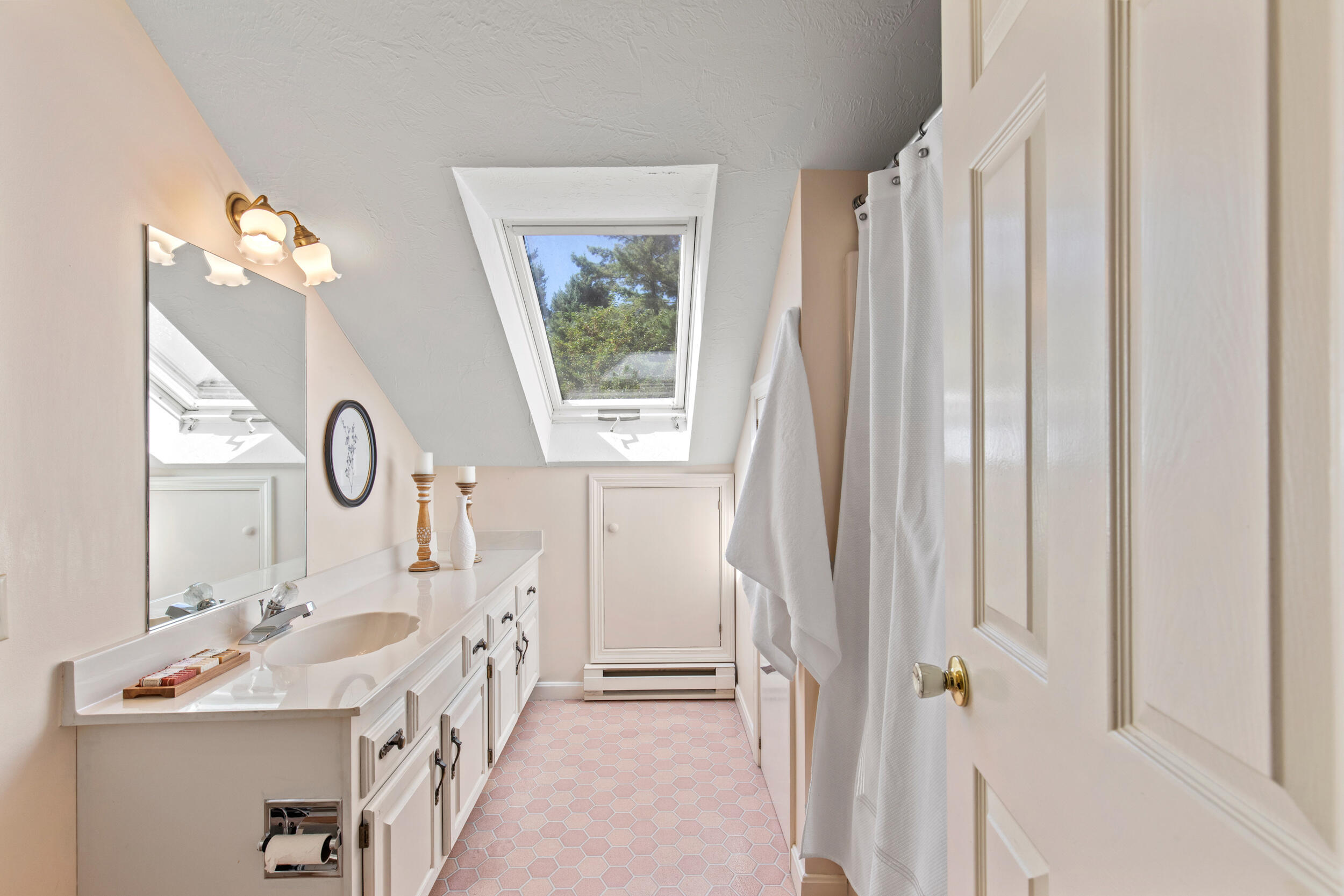 12 Blueberry Road, 12