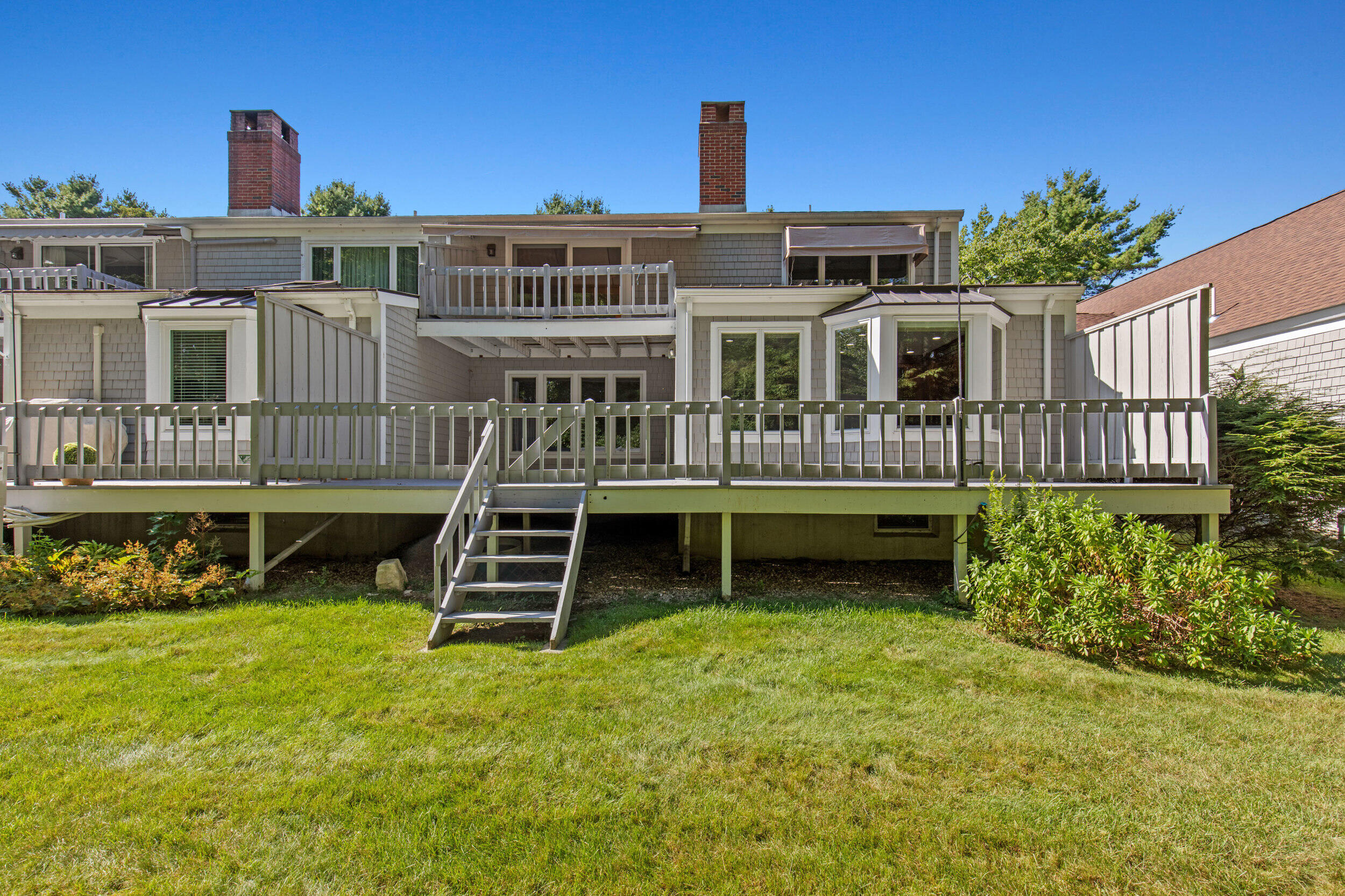 12 Blueberry Road, 12