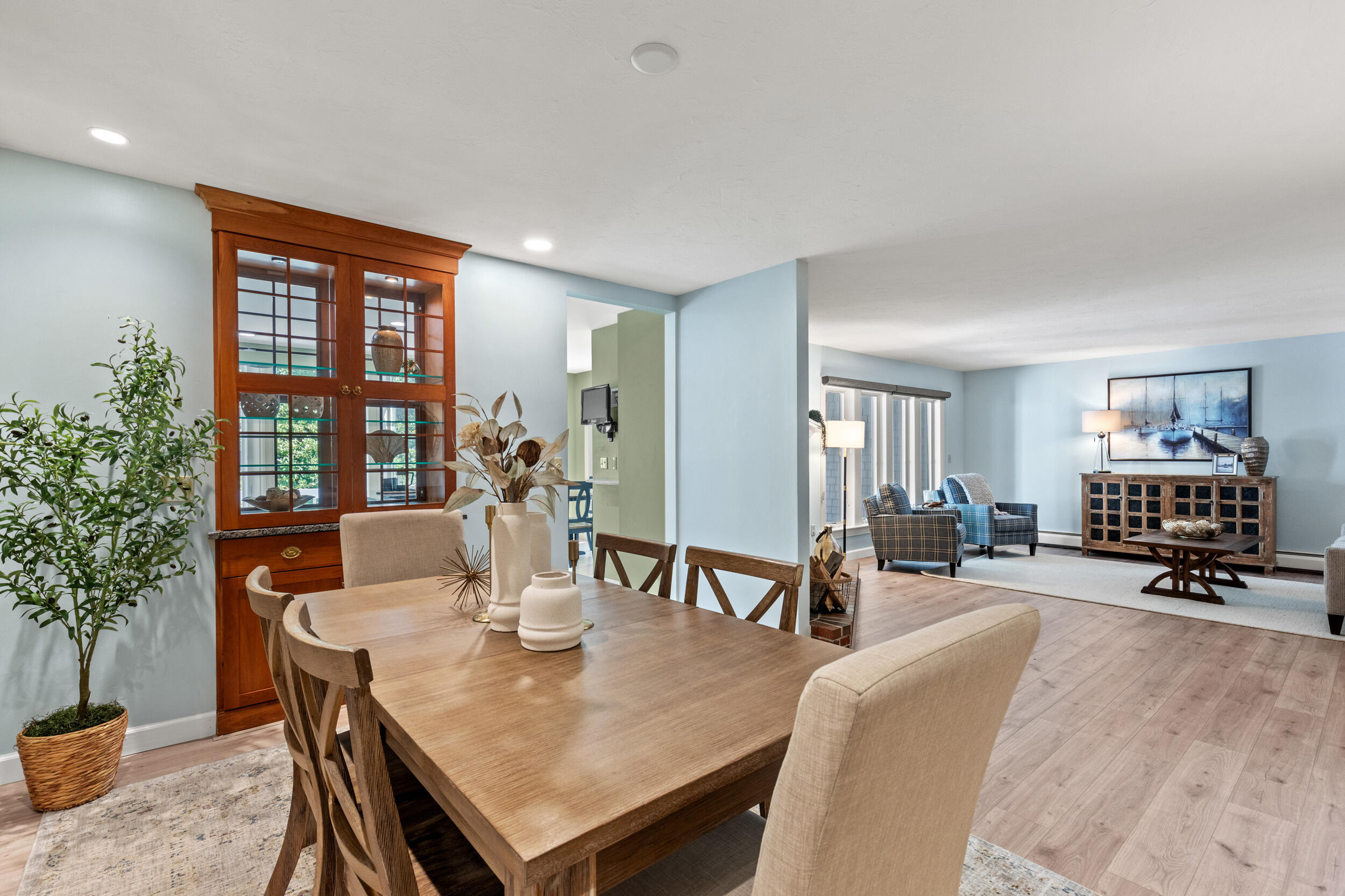 12 Blueberry Road, 12